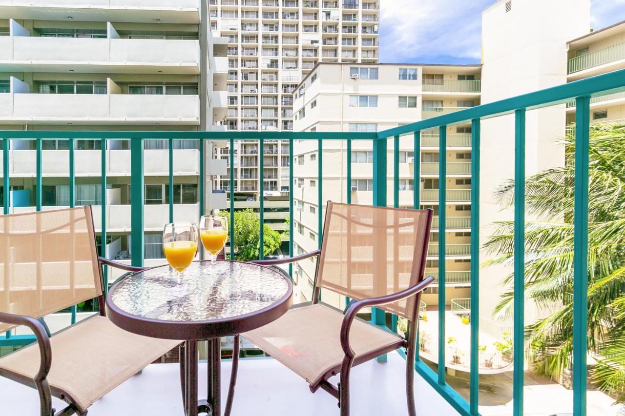 City View Studio With Pool Access In Aloha Surf! 檀香山 外观 照片